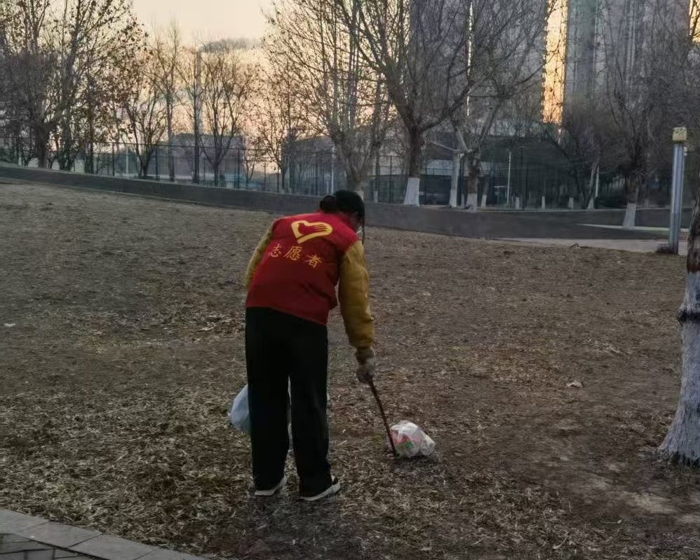 @W(xu)Ӻ(hu)(sh)`o(h)B(ti)֮`оGɫ